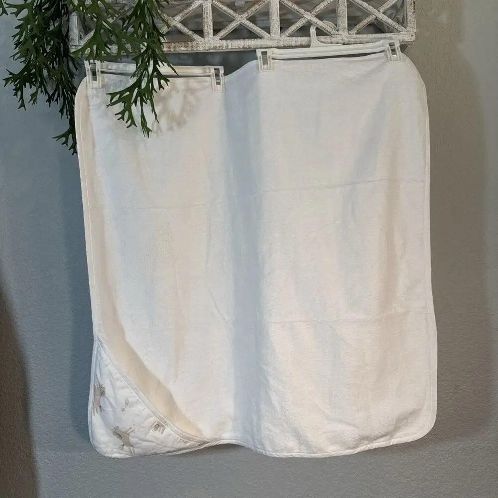 Pottery Barn Kids 100% Organic‎ Cotton Hooded Cotton Towel With Unicorns Girl
